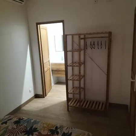 Casa de Férias Maison Individuelle Independante Neuve 24-24h Morigny-Champigny